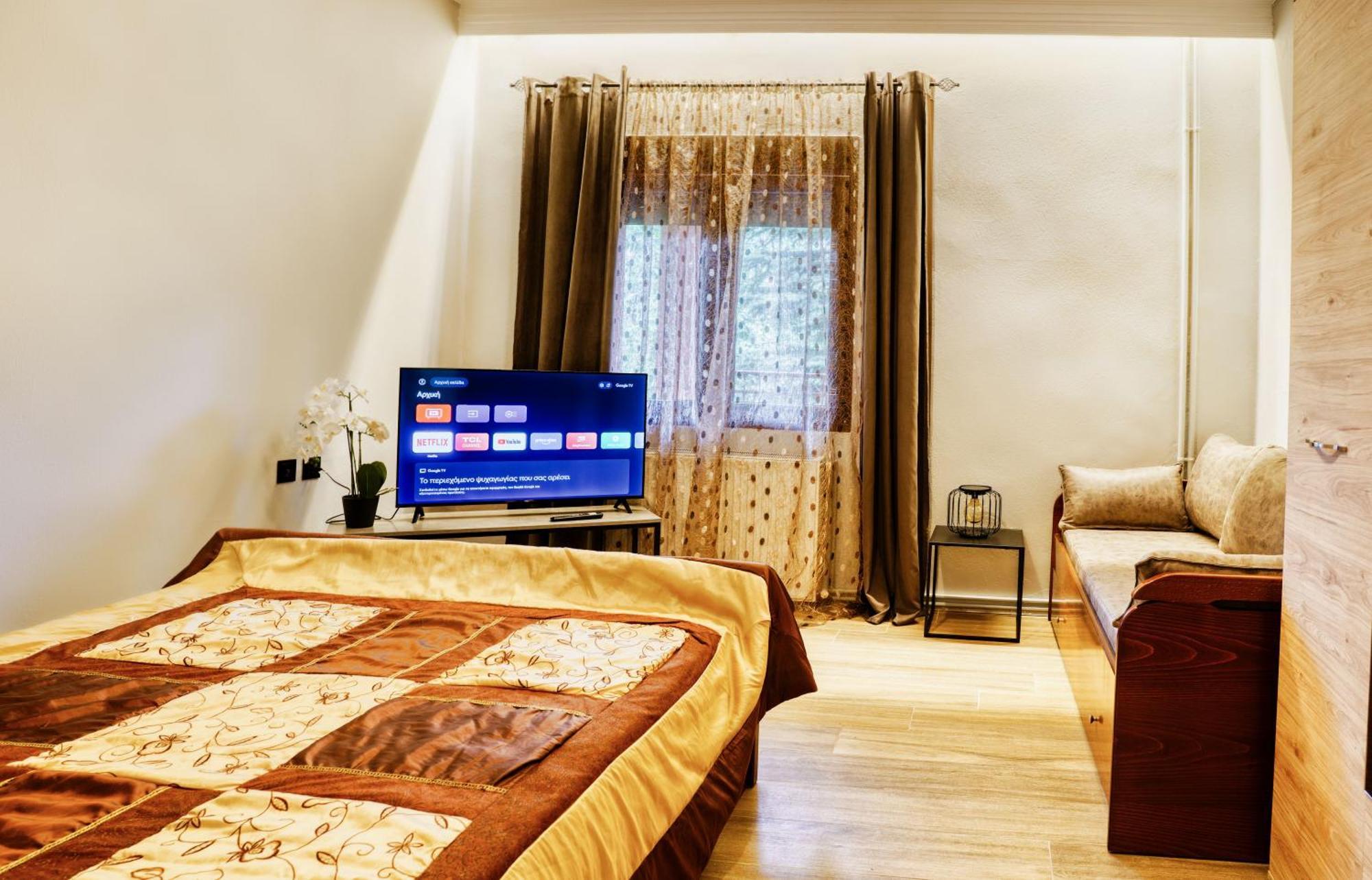 אמינטיו Four Lakes Luxury Suites מראה חיצוני תמונה